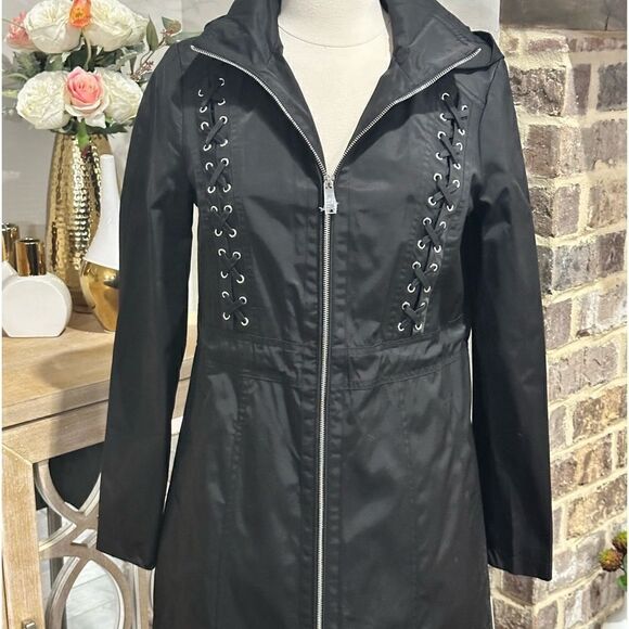 GUESS Women’s Lace Up Hooded Water Resistant Raincoat Jacket in the Size Medium - Picture 12 of 16